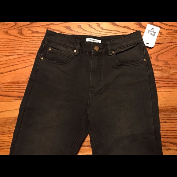 Billabong Denim - Pacsun / Billabong Black Mom Jeans! Cheeky